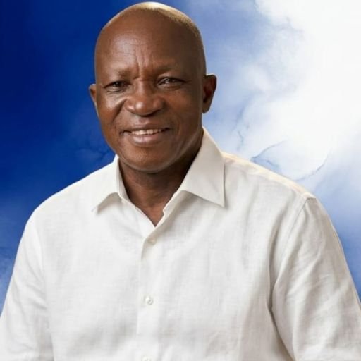 PAPA AKWÈ